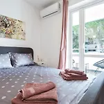 Studio Central - 50 Meters From Sea
