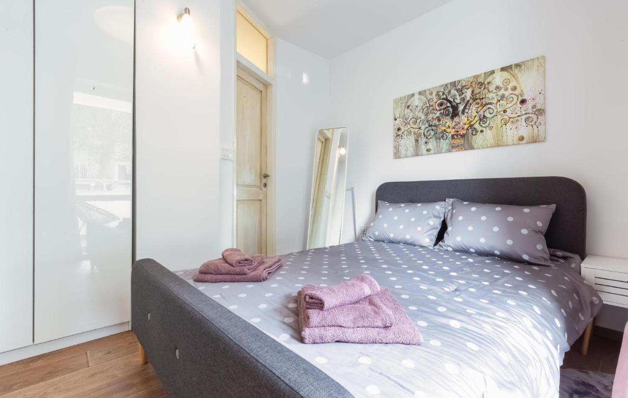 Apartment - 50 Meters From Sea