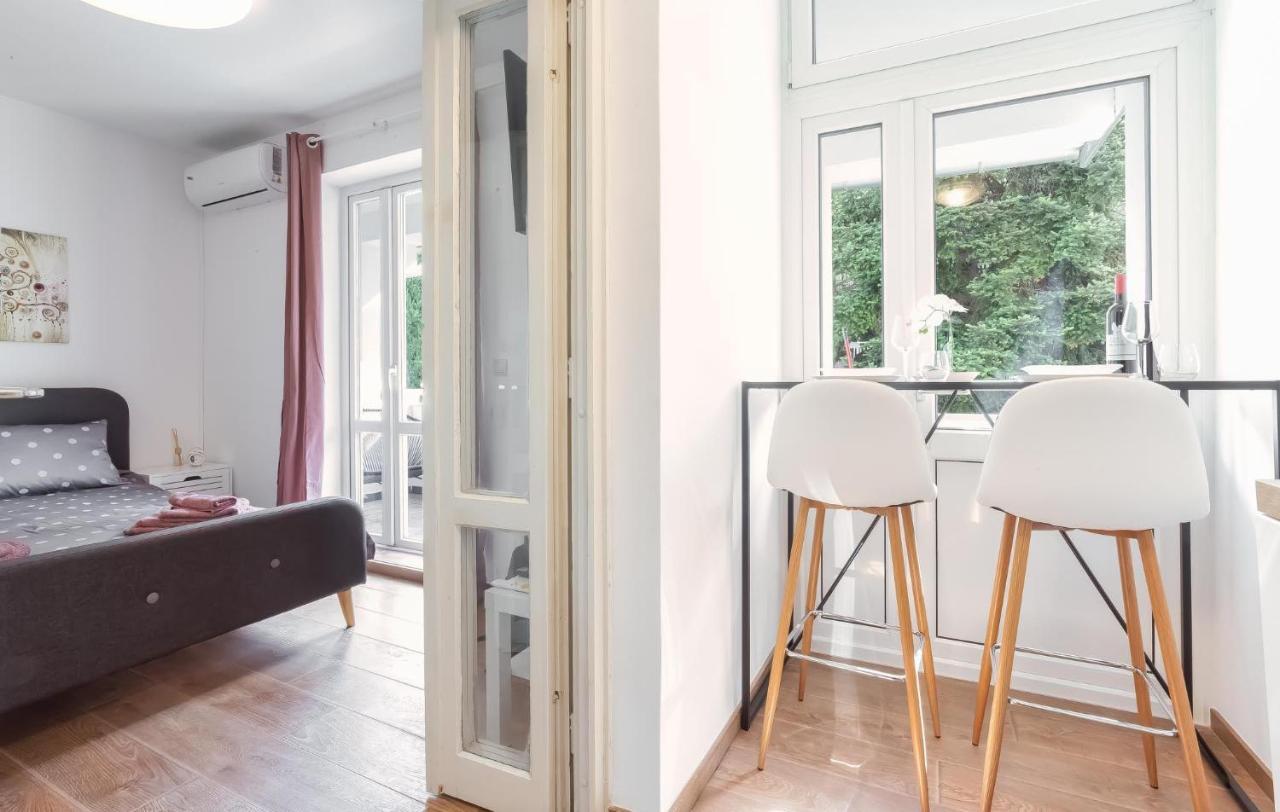 Apartment - 50 Meters From Sea